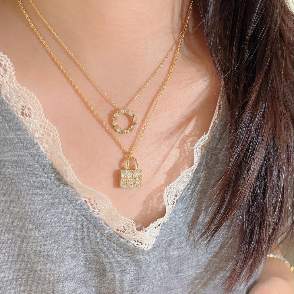 Full Diamond H Letter Bag Necklace Female Real Gold Electroplating High Version Light Luxury Simple Versatile Collarbone Chain Exquisite