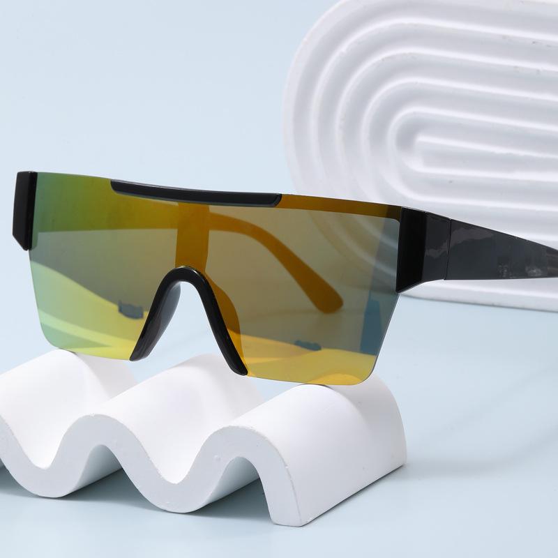 Unisex Futuristic Sunglasses: Windproof Cycling Goggles & UV Protection for Outdoor Adventures