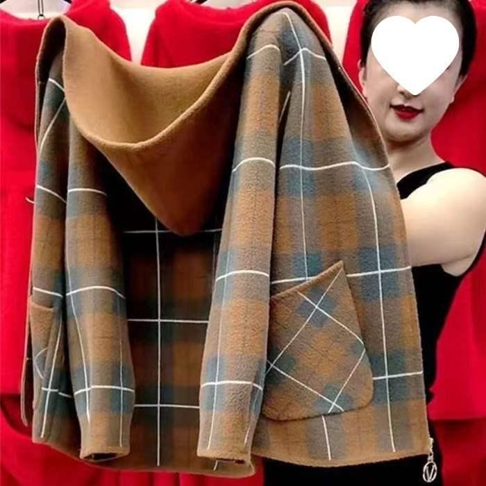 Plaid Woolen Zipper Jacket for Middle-Aged Women - Fashionable Plus-Size, Autumn/Winter Short Style
