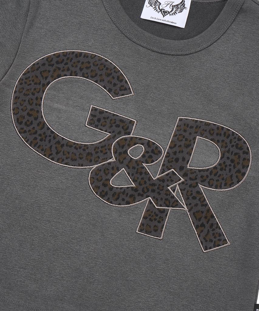 Gillaakaibeu G&R Logo Crop Top_Charcoal