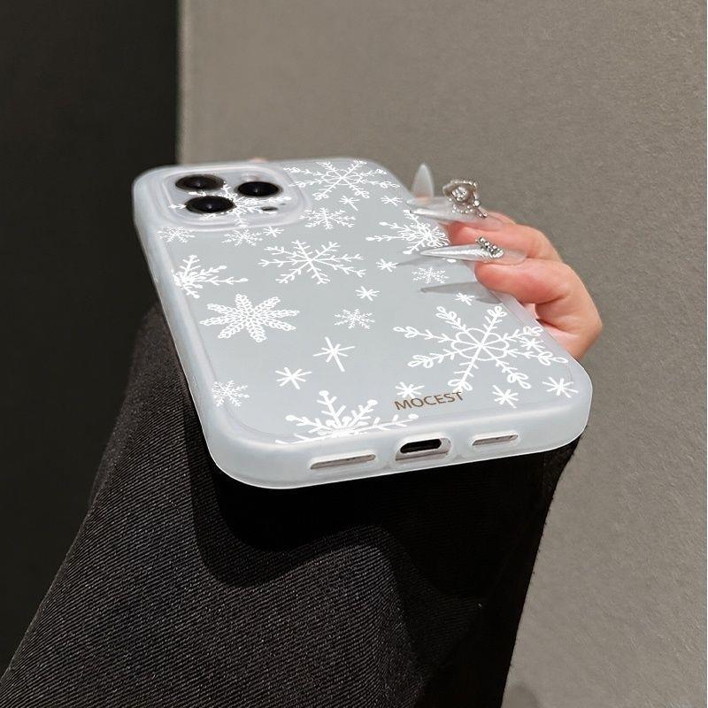 Full Screen Snowflake Apple iPhone 12-15 & XS/XR Pro Max Silicone Case