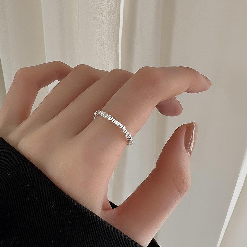 Rope Elastic Stylish Copper Ring For Women Featuring Unique Geometric Elements Fashion