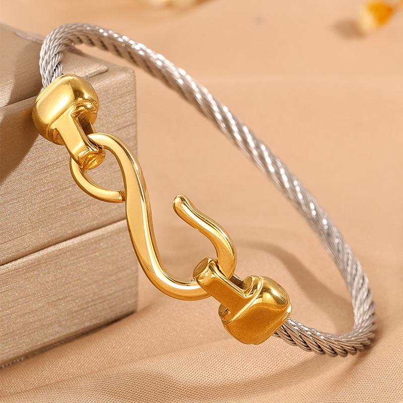 Stainless Steel  Women's Steel Wire Opening Pig Nose Non-fading Three-color Ing Wind Pig Nose Simple Design Fish Hook 