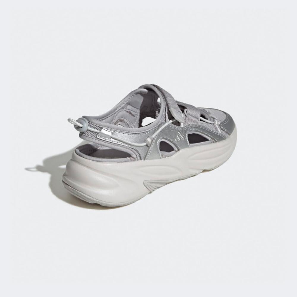 AdidaS Women S faShion SportS Sandal  Ozwave Sandal   jS4580