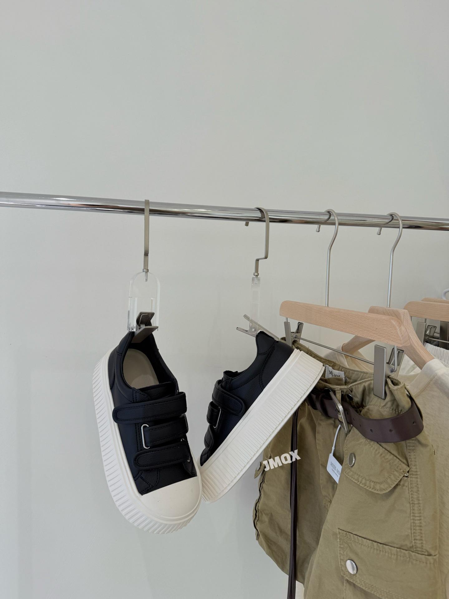 

European leather little white shoes women s 2025 autumn new thick-soled Velcro cowhide biscuit shoes sports and leisure board shoes 35