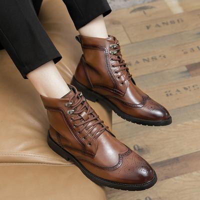 Fashion Classic British Style Boots Mens Leather Carving Boots Lace Up Ankle Boots Pointed Toe Low Heel Thick Sole Business Dating Boots