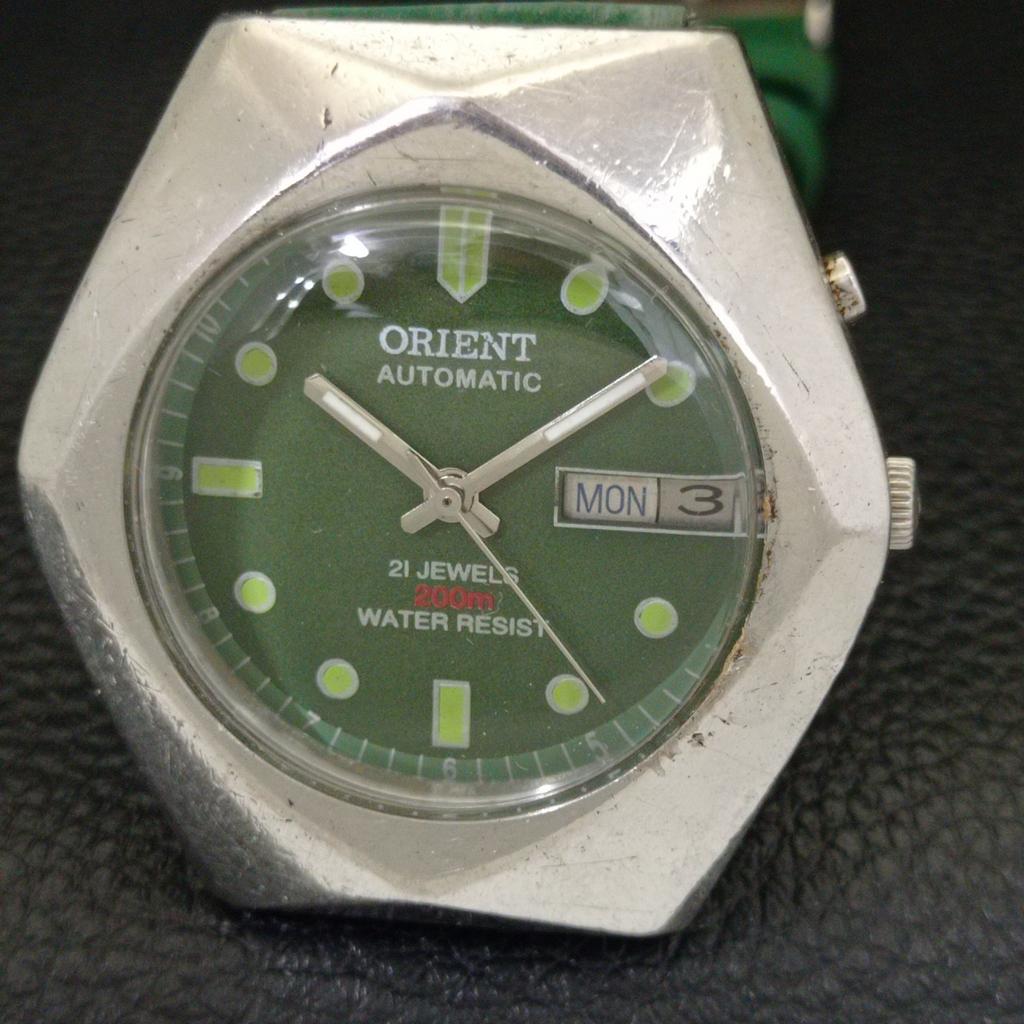 ORIENT AUTOMATIC 46941 JAPAN MENS VINTAGE GREEN COLOR DIAL WATCH a701860-5 R207-a701860