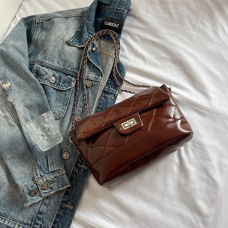 

Популярная сумка-ромб на цепочке для通勤, женская, новая модная тенденция 2025 года, сумка на плечо, модная сумка-мессенджер для женщин светло-коричневого