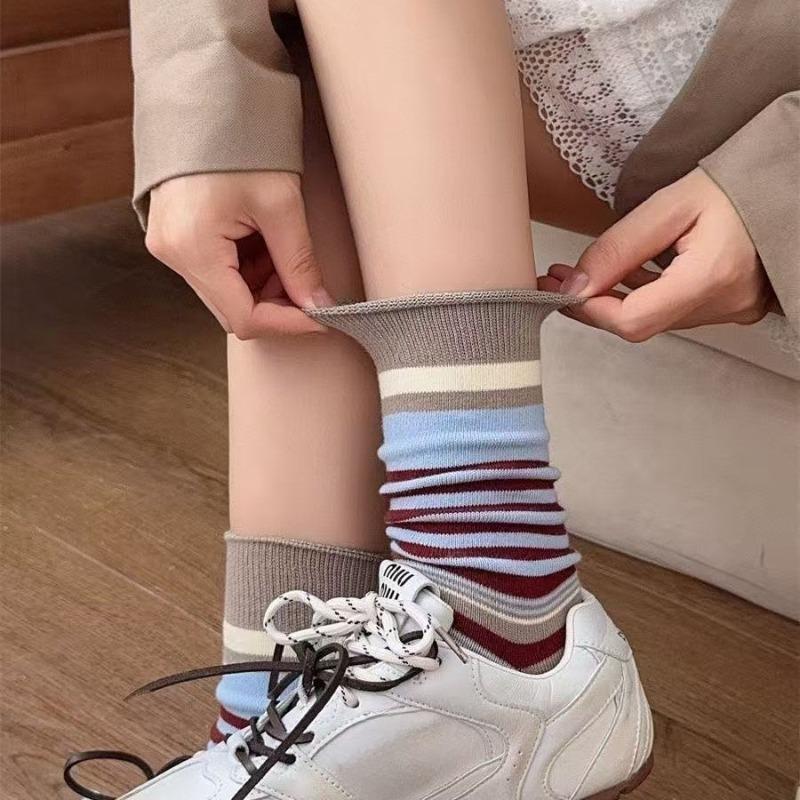 4 Pairs of Striped Socks, Women's Autumn and Winter Thigh-high Socks, Simple and Versatile Cotton Socks, Anti-odor Boneless Pile Socks, High Socks