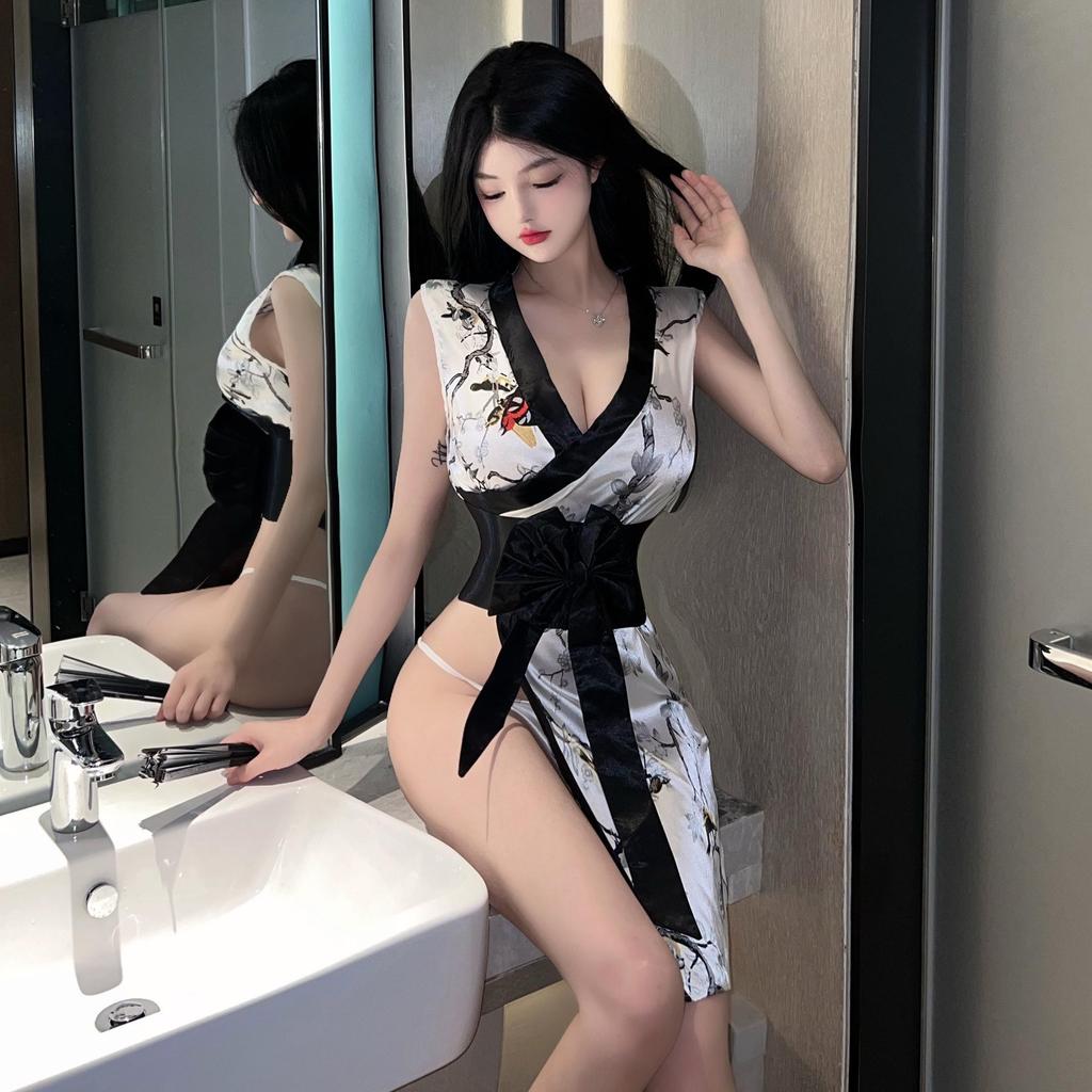 Vintage Lace Cheongsam Kimono: Erotic Bowknot Sleepwear