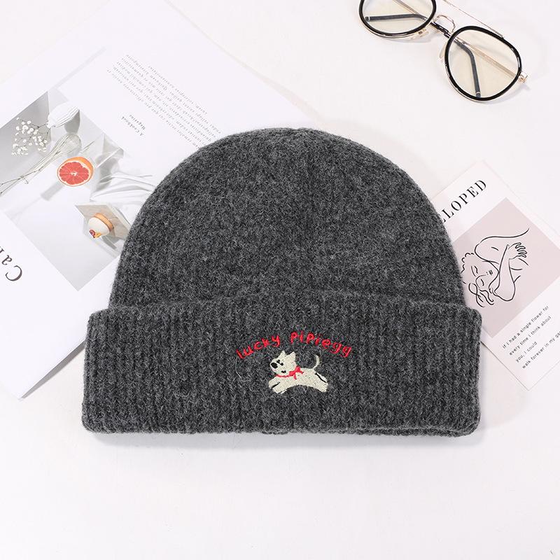 

Теплая Клейкая Щенячья Универсальная Вышитая Свободная Большая Версия Шляпа Женская Вязаная Шерстяная Шапка Подчеркивающая Лицо Маленькая Холодная Шапка Осень и Зима Новый Стиль M（56-58cm）