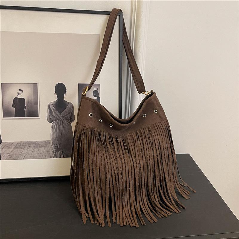 Yogodlns Boho Style Tassel Crossbody Bag Soft Frosted Tassel Straddle Bag Women Vintage Suede Shoulder Bag Casual Messenger Bag