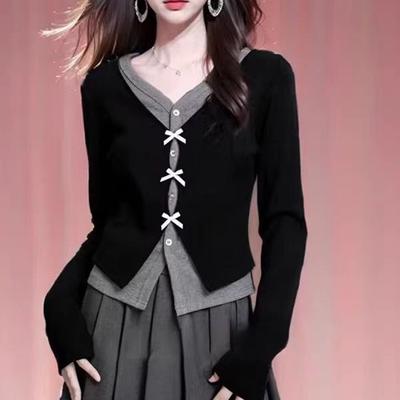 Autumn and Winter Slim-fit Design Short Fake Two-piece Blouse, All-match Fashion V-neck Women's Long-sleeved T-shirt 2647#