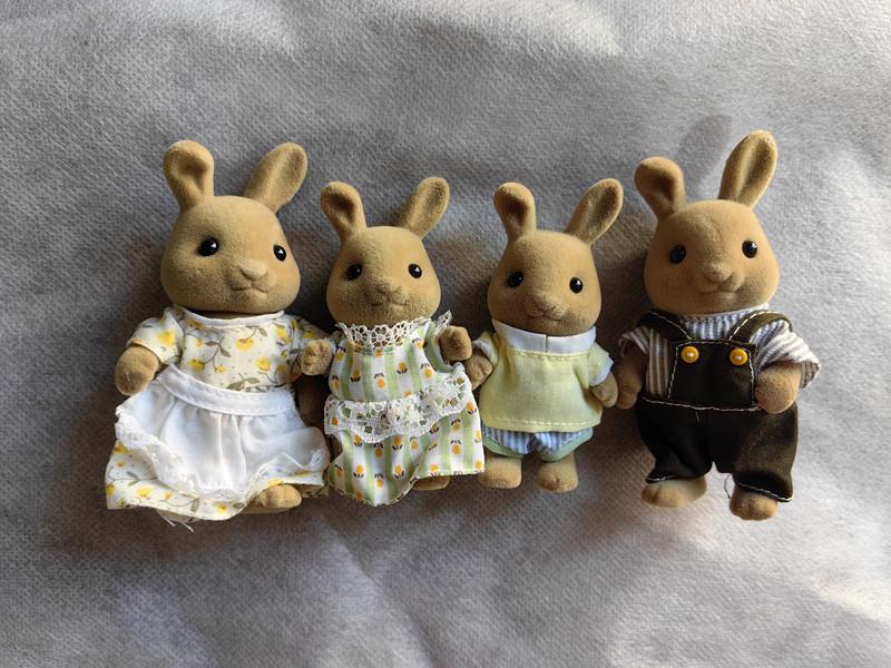 Non-Toxic Original Forest Animal Family 1:12 Dollhouse Furniture Mini Rabbit Bear Dog Cat Pets Dolls Figure Toy Dolls Kids Gifts