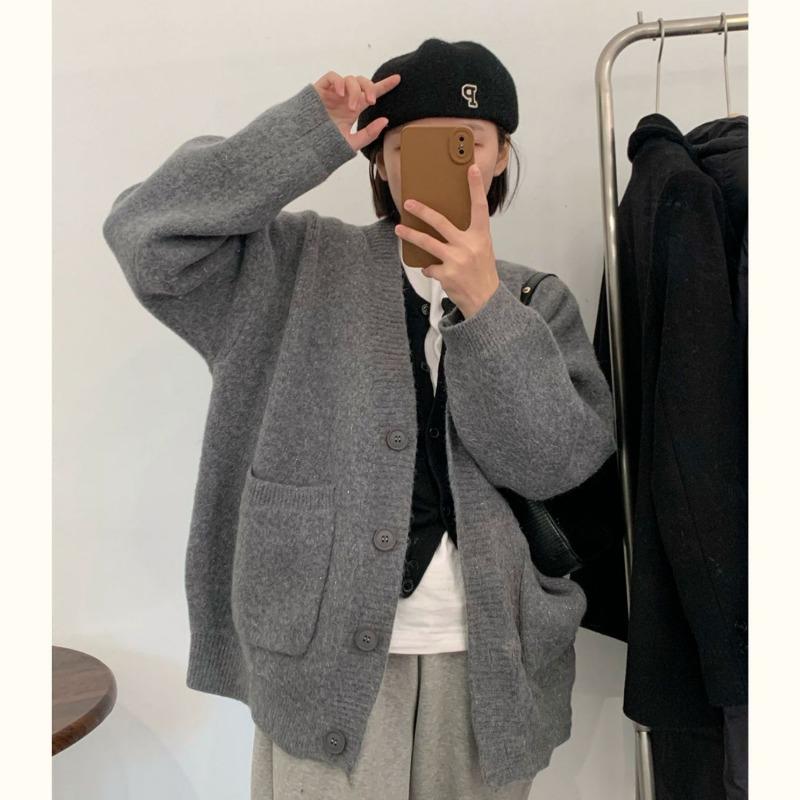 

Autumn and winter new loose lazy wind knitted cardigan top women s fashion casual solid color sweater jacket One Size сірий колір