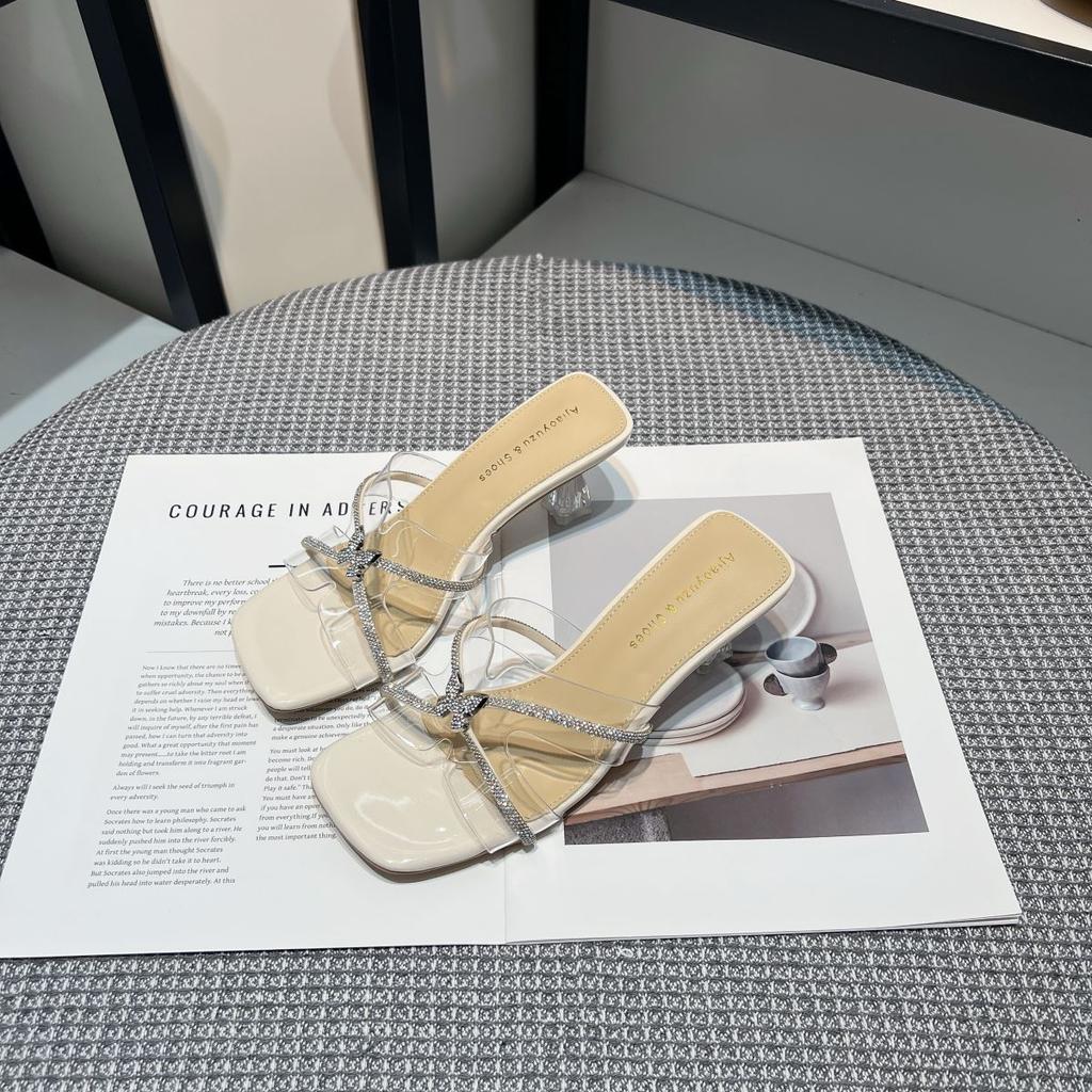 Strass enords drag féstil sandaler dam 2025 sommar nya lågklackade transparenta mode temperament kristallklack högklackade skor