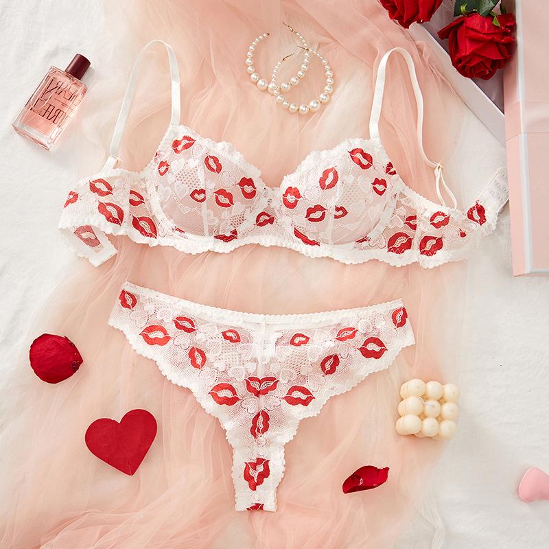 

Европейский и американский комплект ультратонкого прозрачного нижнего белья с вышивкой, сеткой и принтом губ, сексуальный, приподнимающий ягодицы Small белый