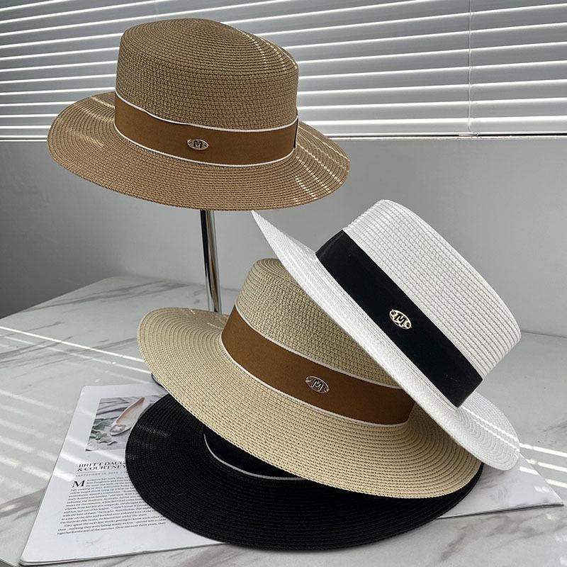 Spring and summer new metal small label decorative flat top straw hat men's and women's top hat sunshade holiday beach hat summer hat