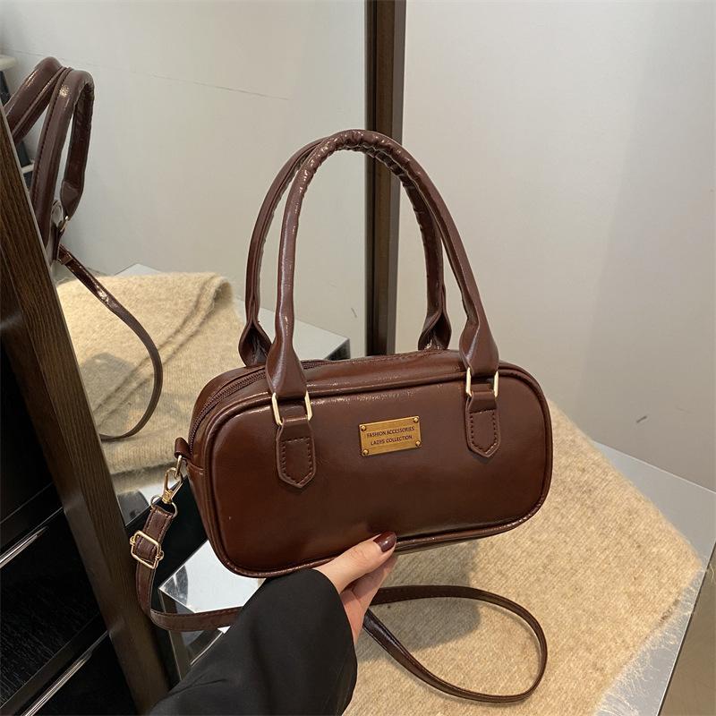 High Value and Texture Premium Retro Small Bag Spring Bag Women's 2025 New Messenger Bag Commuter Portable Bowling Bag