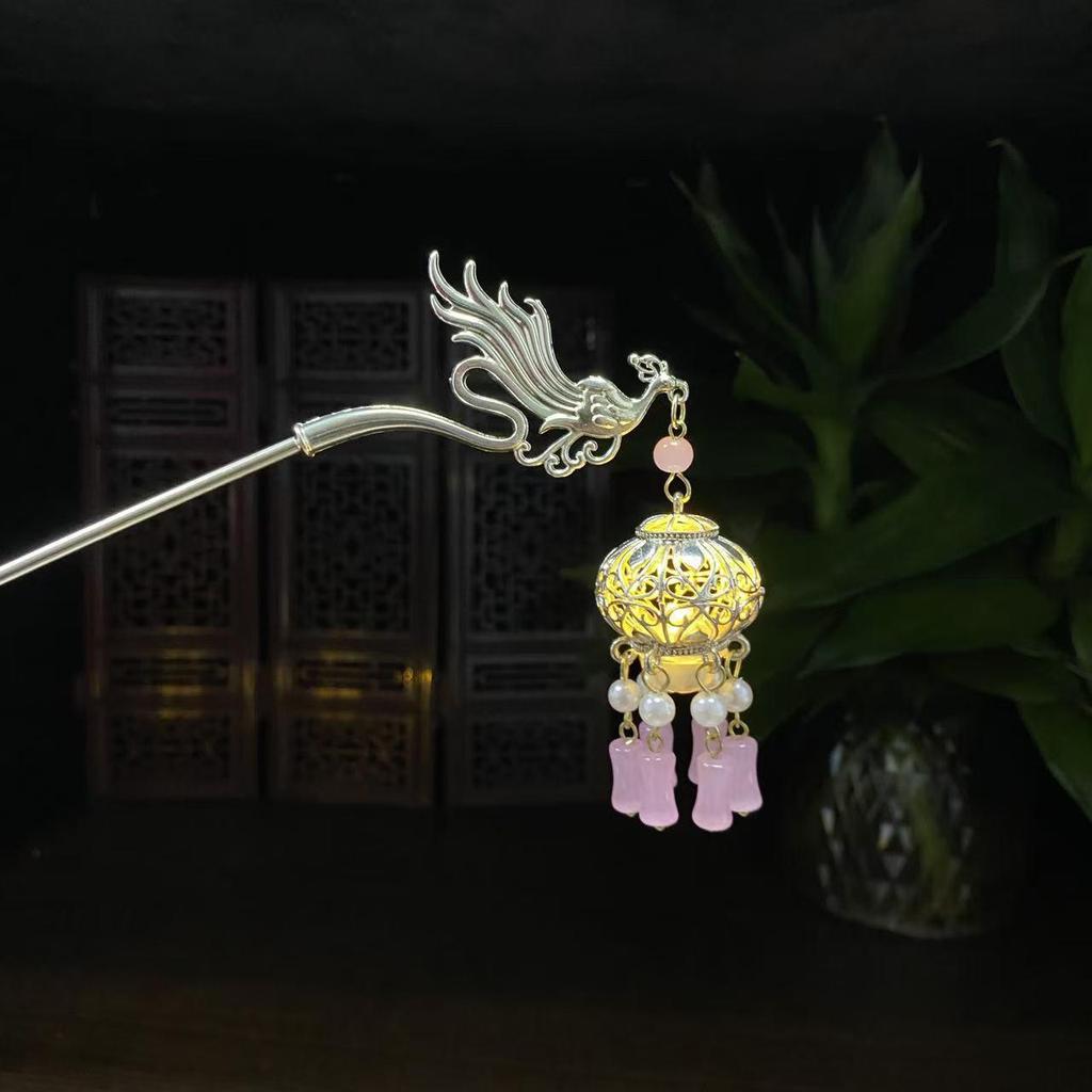 Ancient Style Luminous Hairpin: High-End Alloy Lantern Design for Hanfu Skirts