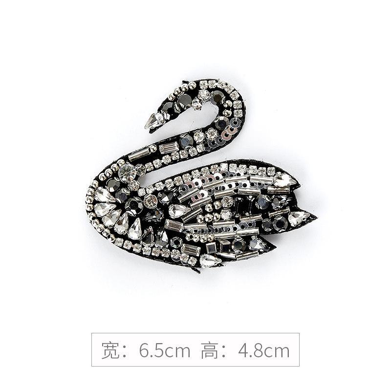 

Значок Наклейка на ткань Наклейка на одежду Нашивка на брюки Наклейка на пуховик Наклейка на джинсы Наклейка для ремонта дырок Узор Вышивка Наклейка Black Swan