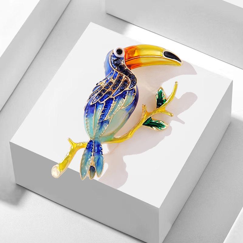 

Blue Hao Korean Style Simple Fashion Enamel Parrot Brooch