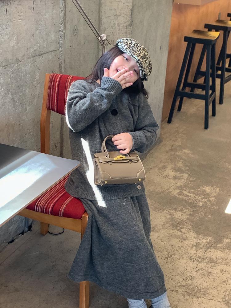 Sac à main de mode haut de gamme Automne/Hiver 2025: Sac bandoulière simple et polyvalent à fermeture à loquet pour femmes