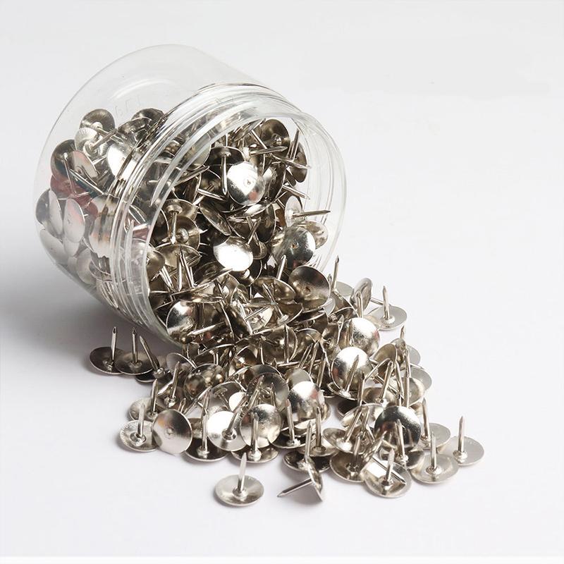 Канцелярские товары в коробке серебристые металлические кнопки-гвоздики никелированные прочные фиксирующие кнопки-гвоздики 300 штук/коробка