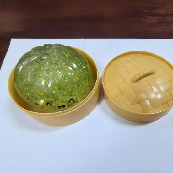 Creative Bun Squeeze Toy, Soft Slow Rise Stress Relief Toy for Adults & Kids, Portable Sensory Fidget Toy for Office, School, Home