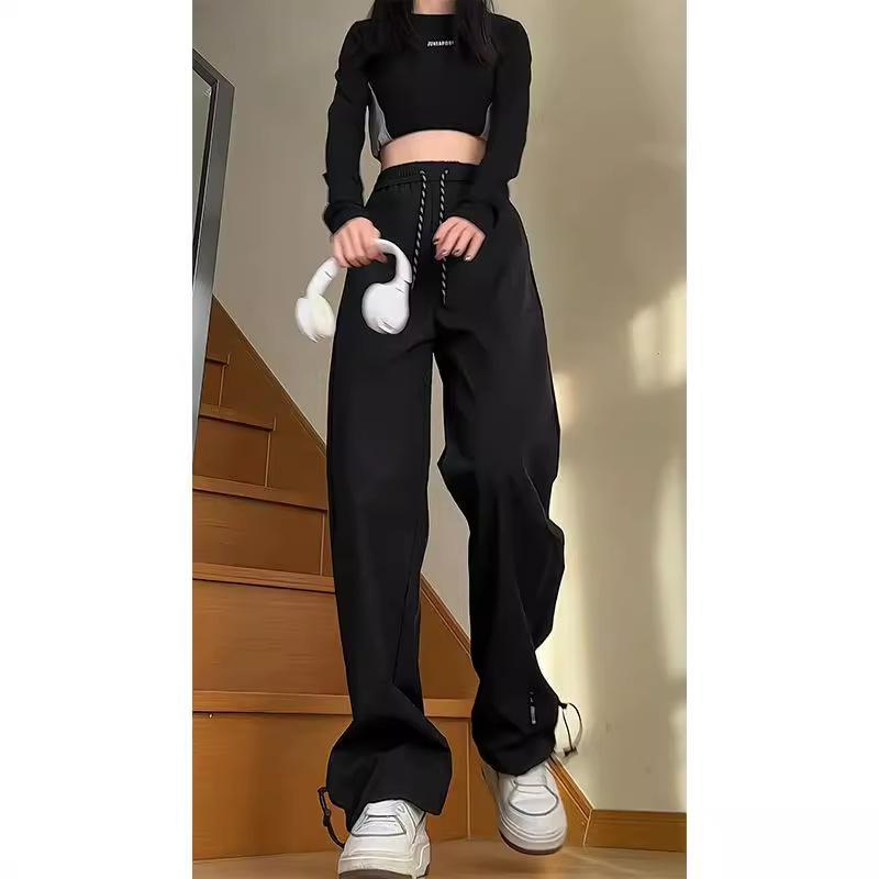 Women's Wide-Leg Cargo Pants: American Vibe, Windproof & Waterproof, Perfect for Spring & Autumn Mountaineering and Casual Workwear.