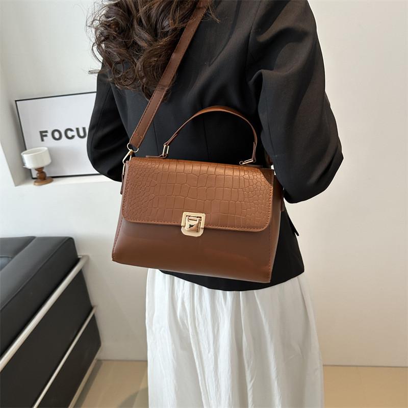 Fashionable Pu Leather Shoulder Bag For Women Classic Square Crossbody Handbag