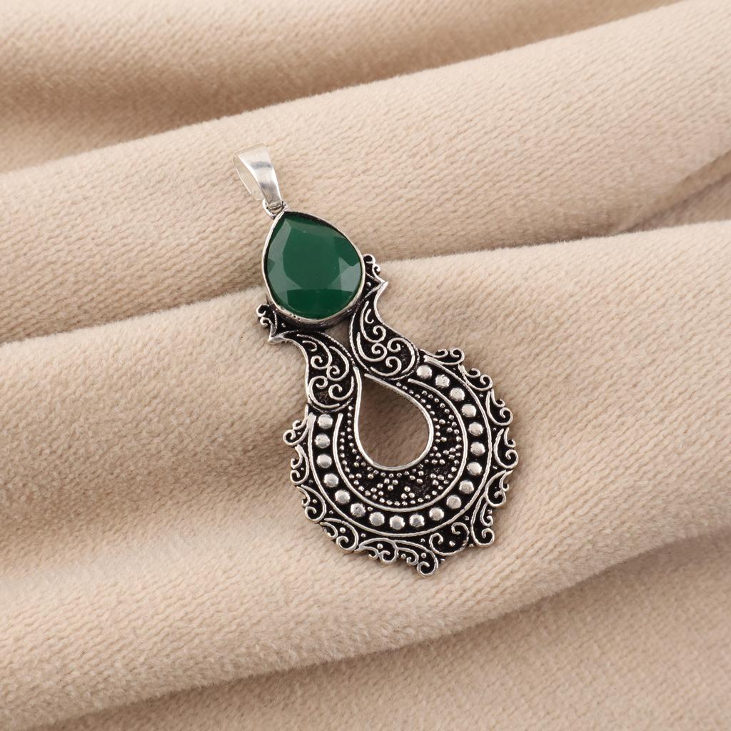 Green Onyx Gemstone 925 Sterling Silver Women Jewelry Partywear Chain Pendant 1.8" For Wife CP-45-19