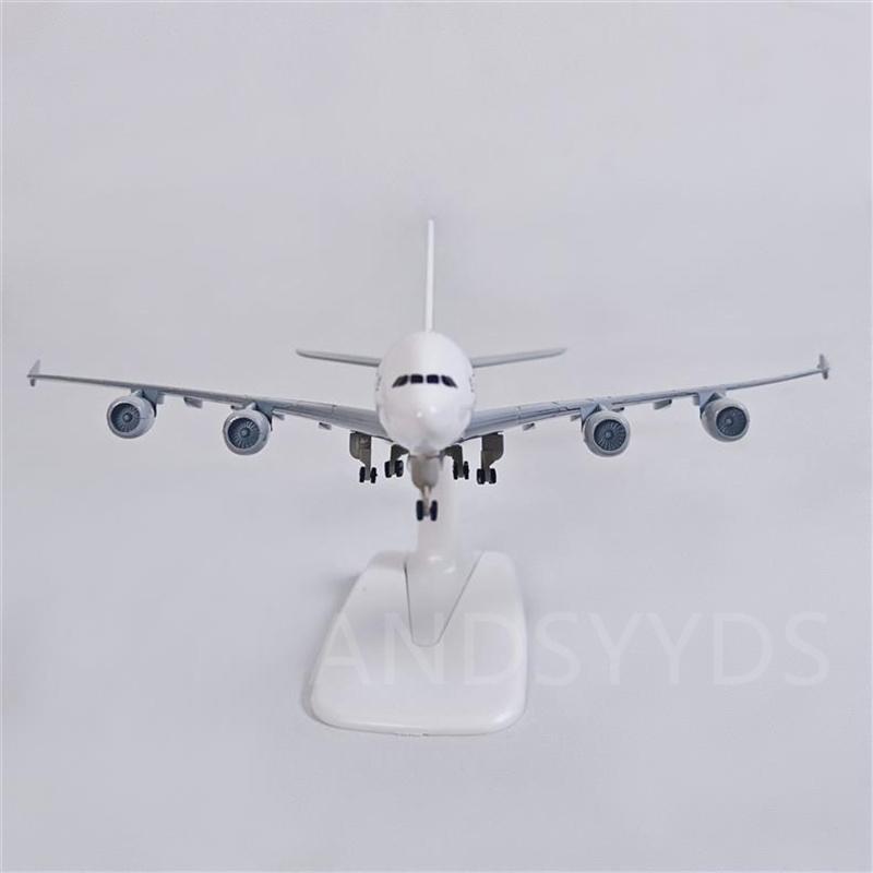 Room Decor 20cm A380 Miniature Plane Metal 1/400 Scale Air France Airlines Aircraft Alloy Model Diecast Aviation Collectible