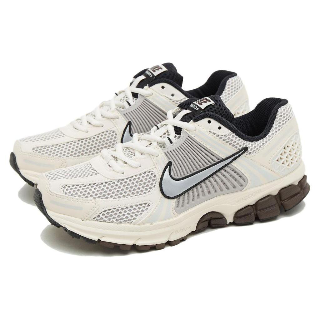 Nike Womens Air Zoom Vomero 5 Phantom Women Sneakers White Metallic-Platinum Light-Iron-Ore FJ2028-001