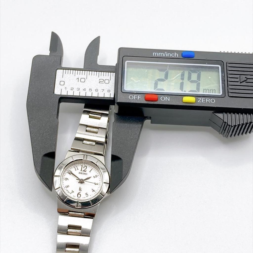 Used SEIKO LUKIA Ladies Watch Quartz Working Silver 443