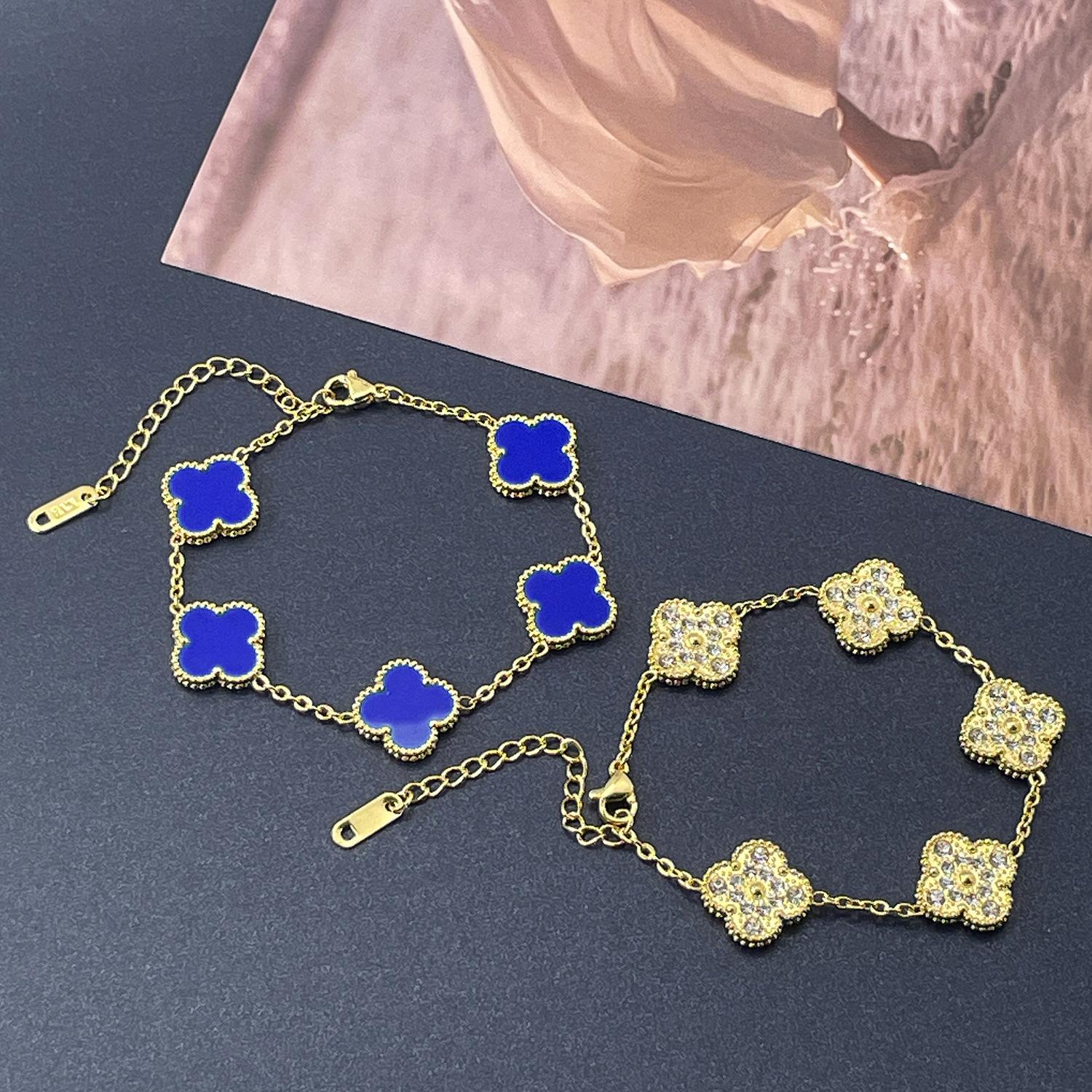 

Браслет 15 мм, одна сторона полностью усыпана бриллиантами, другая сторона инкрустирована ракушками, браслет «четырехлистный клевер», вакуумное 18-каратное женское браслет