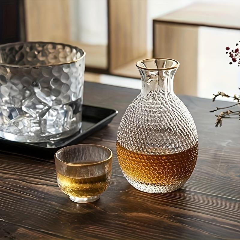 Set Japanisches Sake-Set bestehend aus 1 Sake-Kanne, 4 Sake-Tassen und 1 Schüssel, Tokkuri-Flasche, Ochoko-Tassen, Dekanter-Karaffe-Set, Glasgeschenke für die Saki-Liebhaber-Party