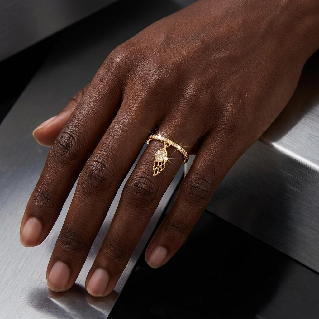 2026 Design Sense Wings Feather Pendant Ring for Women Dainty Sparkling Zirconia Finger Ring Minimalist Daily Accessories