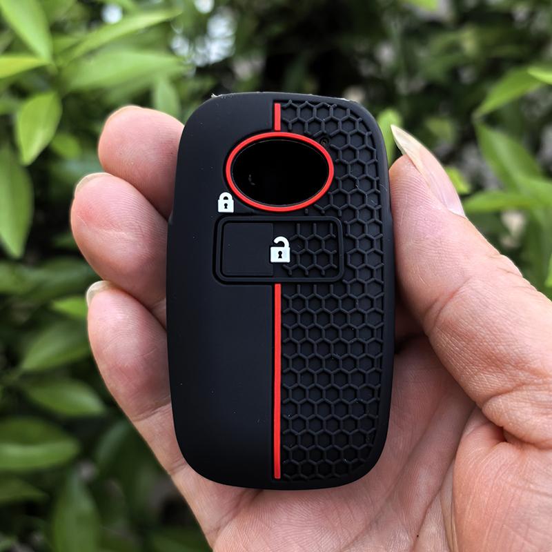 

2 Buttons Silicone Car Remote Key Case Remote Flip Key Fob Shell For Toyota Raize For Daihatsu Rocky Fob Key Chain Accessories