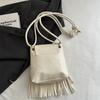 2025 New Trend Niche Design Fringed Mobile Phone Bag Women's Hand Shoulder Messenger Bag Retro Hong Kong Style Bucket Bag