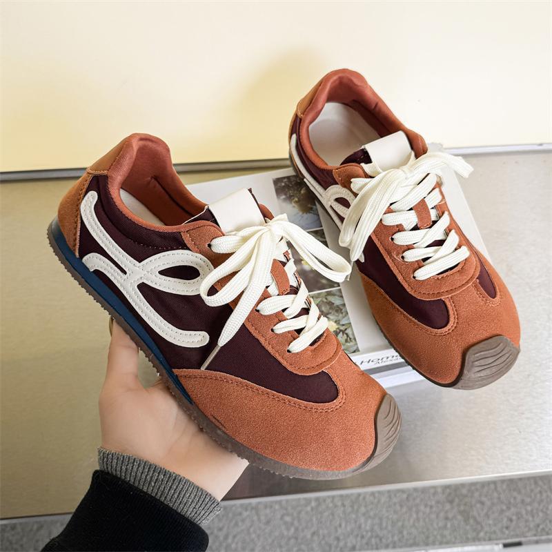 

Мода 2025 универсальный новый модный тренд мужчины и женщины пары с той же нишей повседневный стиль ins стиль шнуровка трендовая обувь 44 коричневый