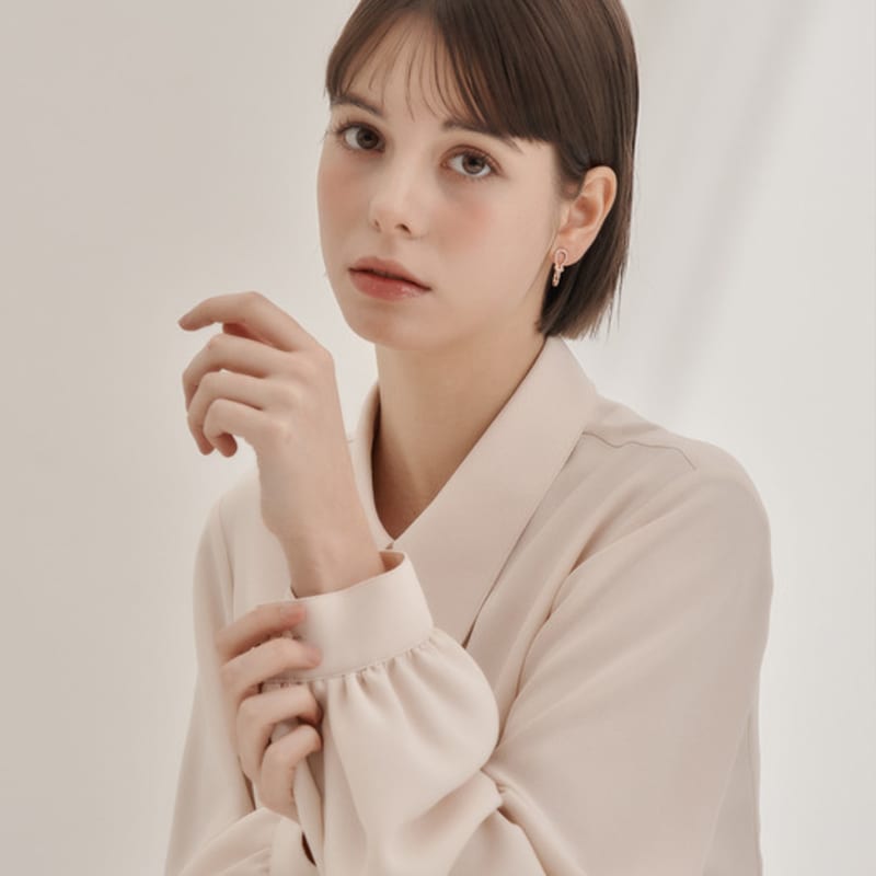 ELLE Jewelry 14K GF Cubic Point Knot Earrings ELGPEE567