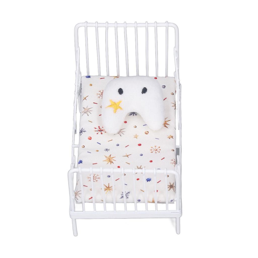 1:12 Scale Dollhouse Furniture Mini Bed Set Decorative Pillow Metal Frame Realistic Miniature Bed White Star Pattern