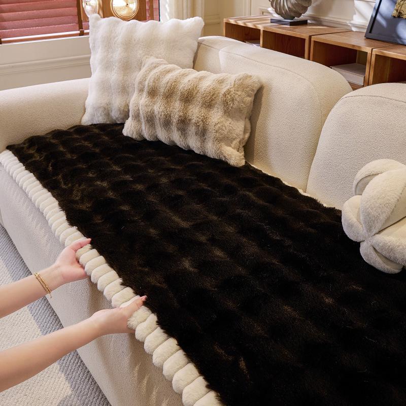 Fleece-Lined Thickened Sofa Cover Skin-Friendly One-Piece Winter  New Model Straight Row Cushion Fixed Non-Slip Sofa Cover