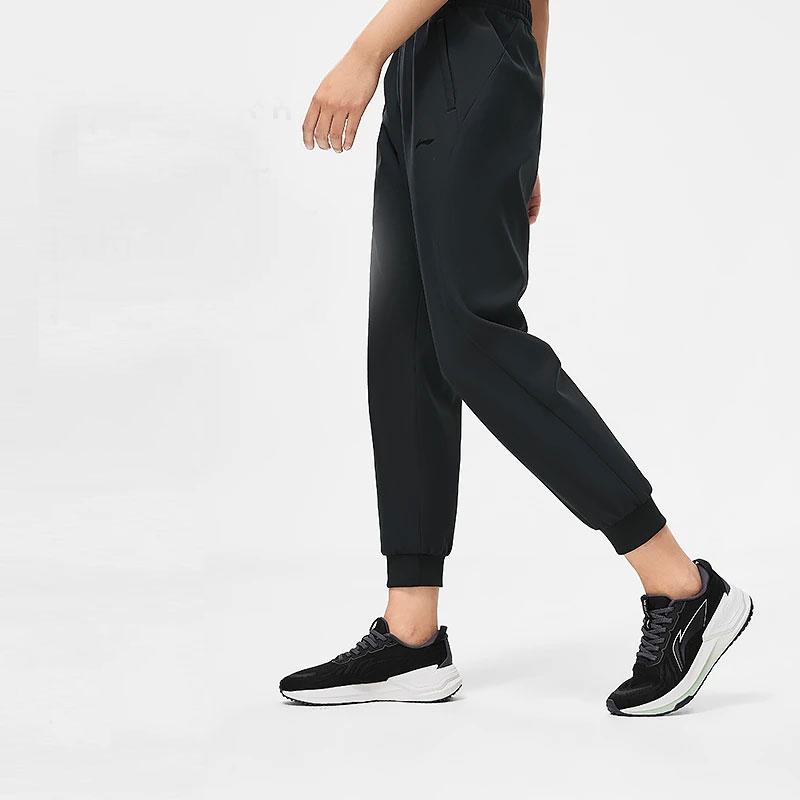 Li Ning Fitness Series Solid Color Cuffed Fleece Warm Water-Resistant Loose Knit Sports Pants Women Pants Black AYKT652-1
