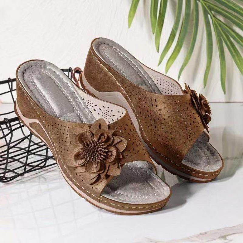 Large size new braided flower casual mother thick bottom slope heel cool slippers heightening woman