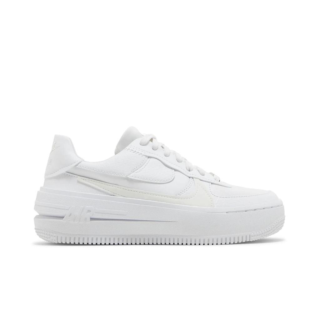 Nike Womens Air Force 1 PLT.AF.ORM 'Triple White' (women's sizes) White / Summit White / White / White Skate Shoes DJ9946 100