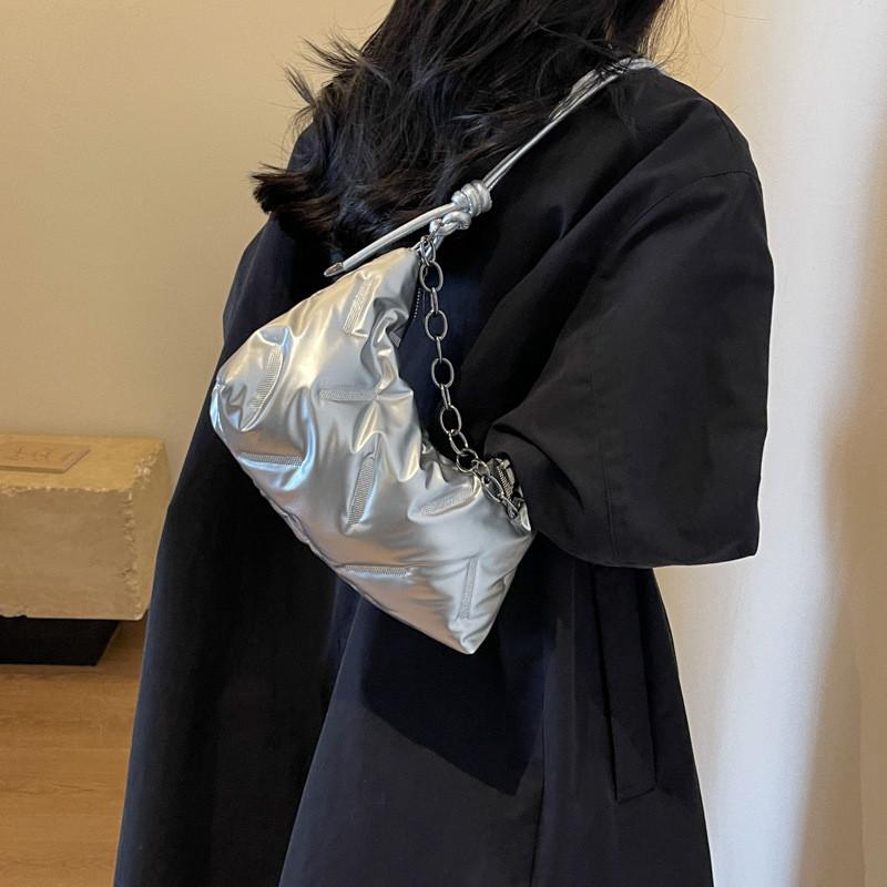 Chic New Spring Fashionable Women's Crossbody Bag In Unique Colors For Everyday Use