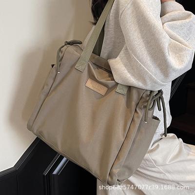Canvas Bag Women's Large Capacity 2025 New Distressed Casual Shoulder Bag Fashionable Lightweight Outing Commuter Tote Bag