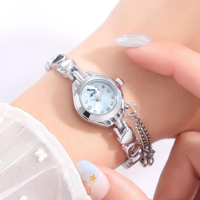 AIYISHI Love Yishi Fashion Trend Women's Quartz Watch with Bracelet - Designed for Students (Model 1869).